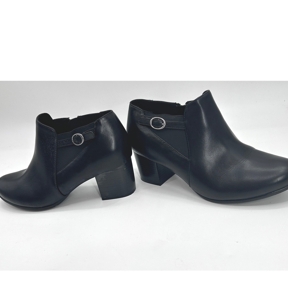 White Mountain Faux Leather Ankle Booties Black Buckle Heel Size 10W western - Picture 11 of 14
